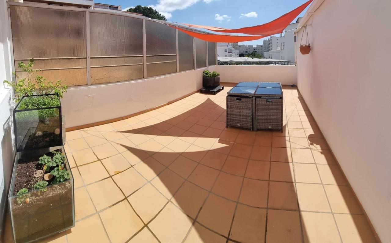 Appartamento Apartamento T2 Com Terraco Grande Quarteira Esterno foto