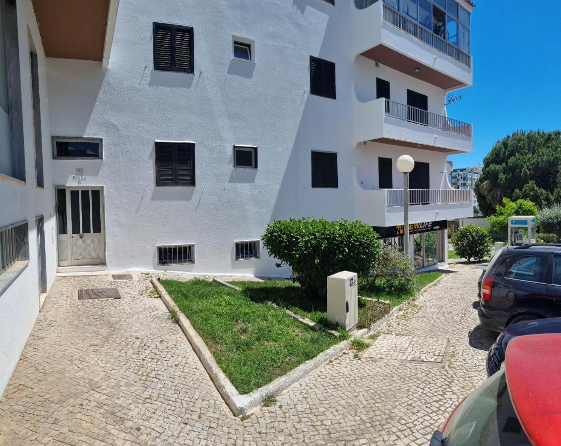 Appartamento Apartamento T2 Com Terraco Grande Quarteira Esterno foto
