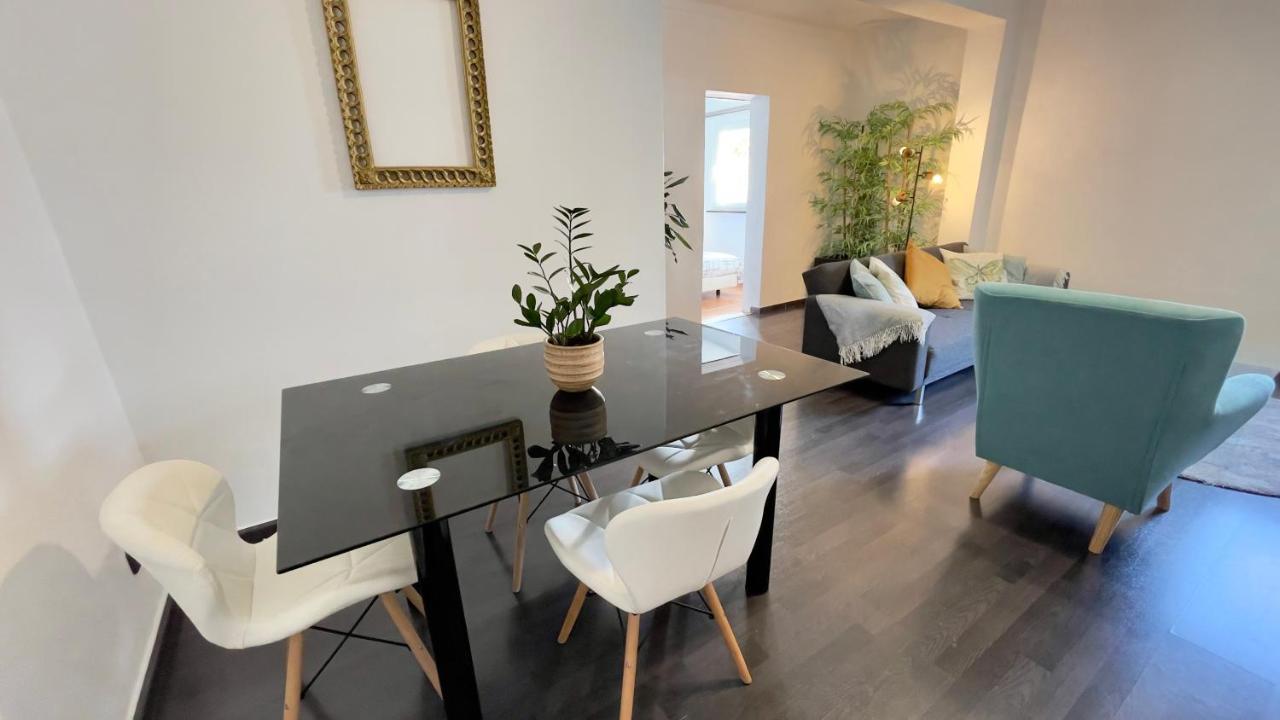 Appartamento Apartamento T2 Com Terraco Grande Quarteira Esterno foto